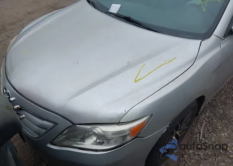 2011 Toyota Camry Le z USA, uszkodzony, nr VIN 4T1BF3EK9BU765184